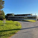 Отель Borg Sommerhotell 3*